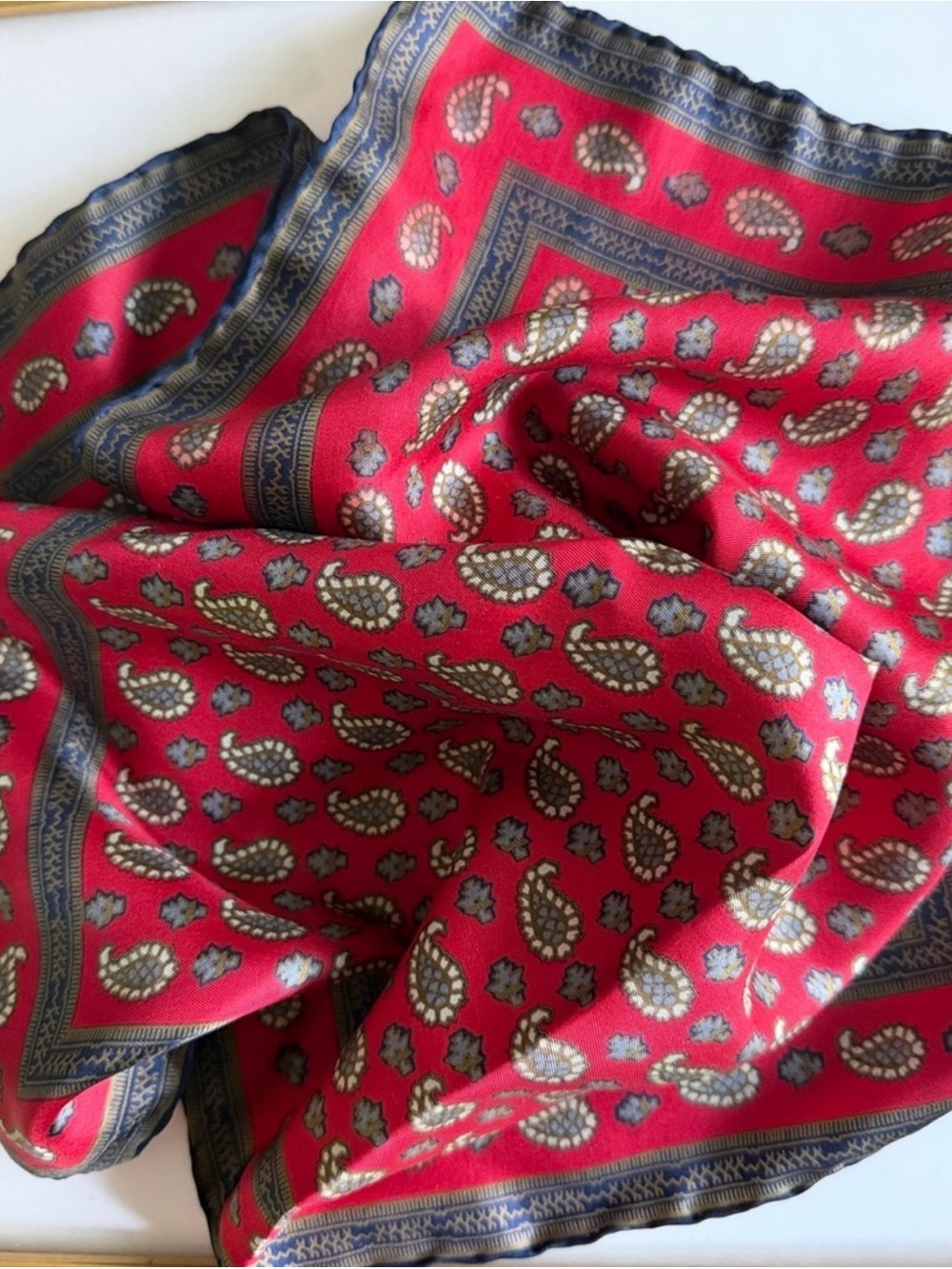 VTG Classic 100% Silk Hand rolled Red Paisley Pocket Square. Made in Italy